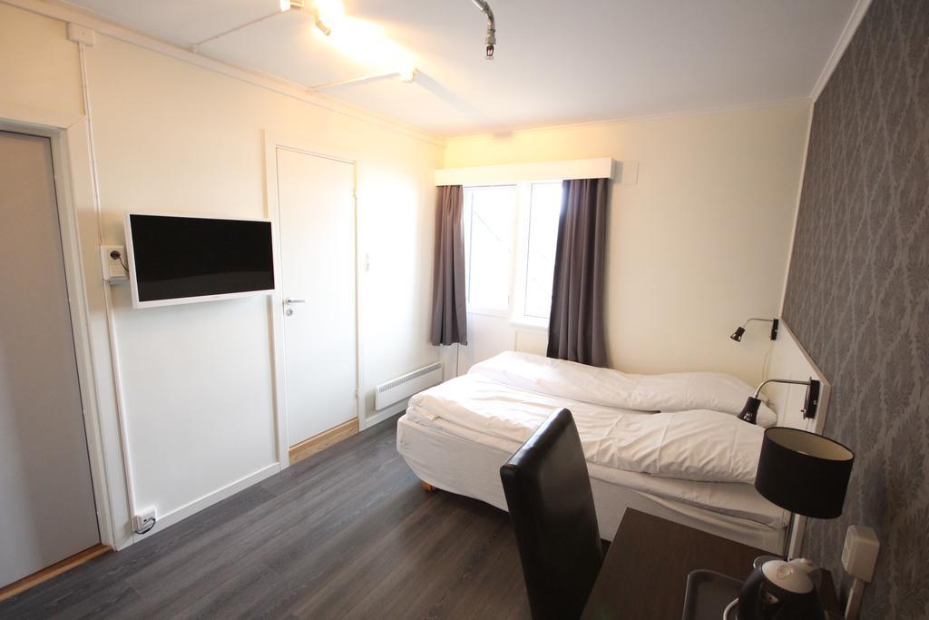 City Hotel Будё Номер фото